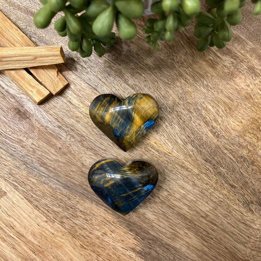 Blue Tiger Eye Heart Carving