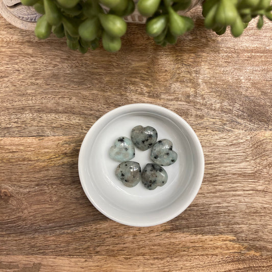 Kiwi Jasper Mini Heart Carving